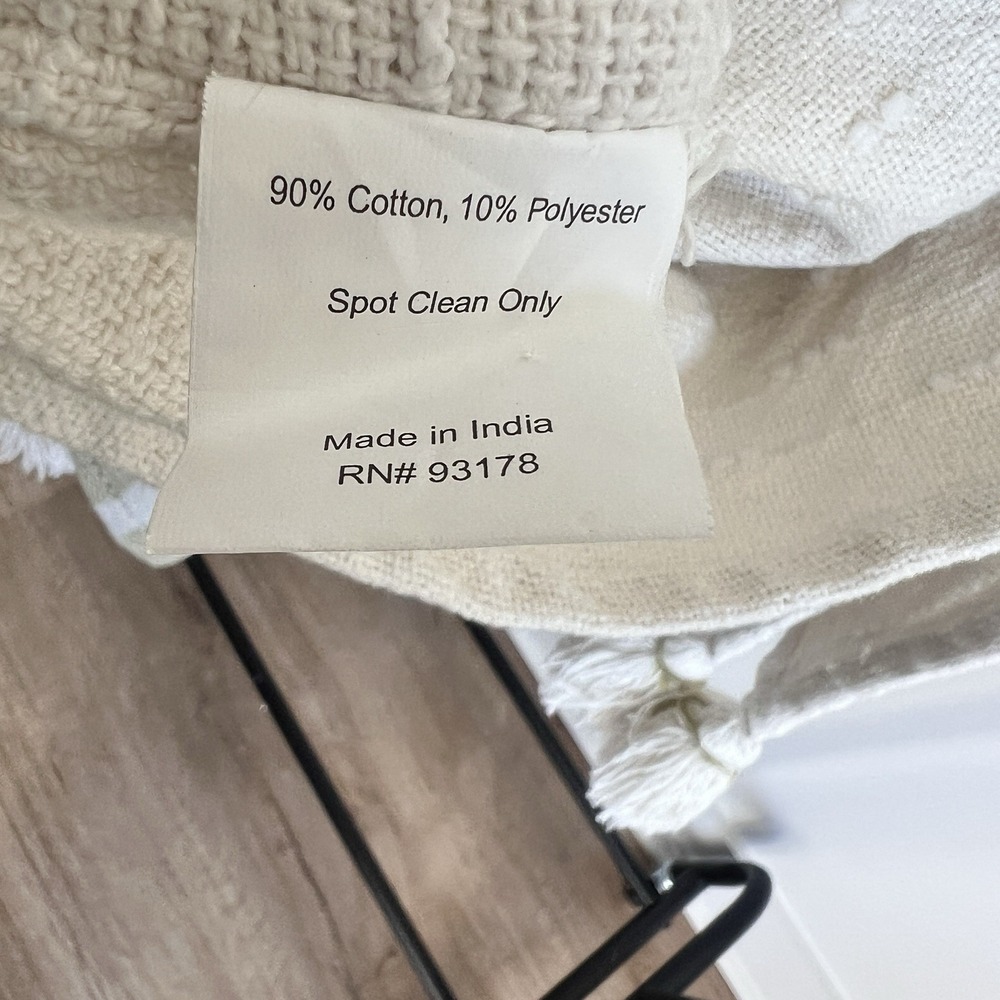 Magaschoni Home Throw Blanket Woven Cream & Green Stripe Tassle 50x60 Throw - Picture 4 of 4